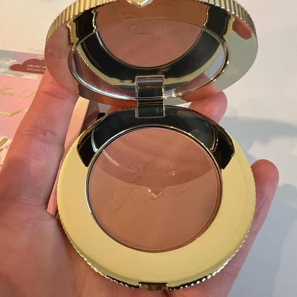 New too faced‎ cloud crush blush velvet crush